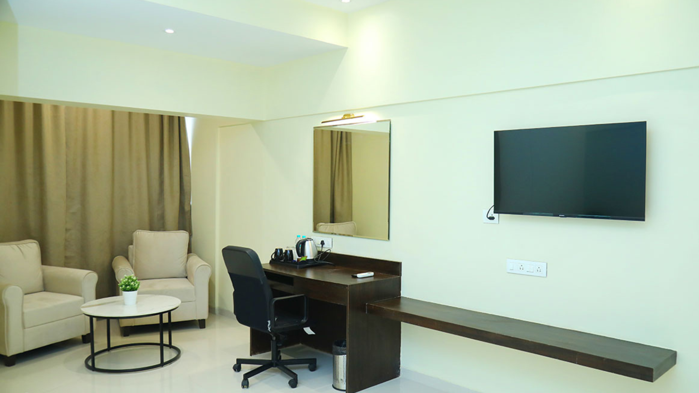 in-room-amenities-at-turtle-stays