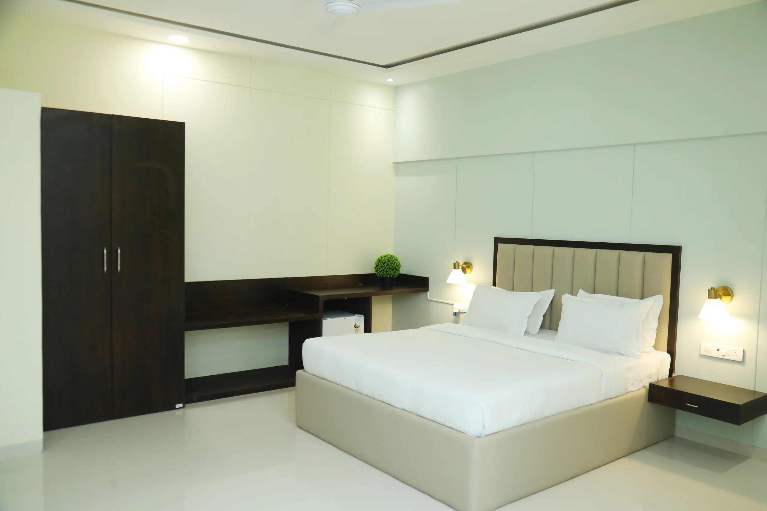 ULTIMATE BUSINESS HOTEL NEAR MUMBAI AIRPORT​