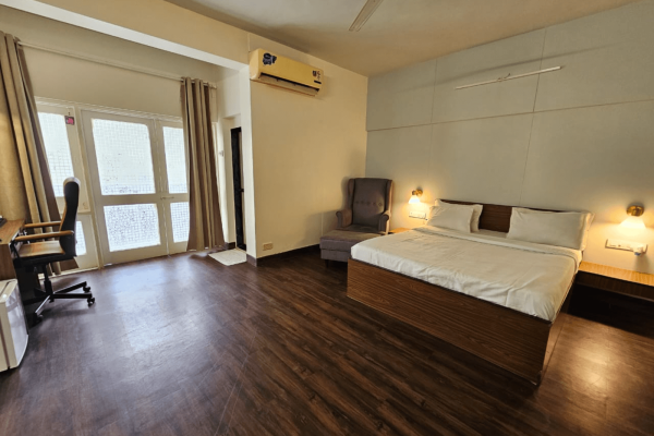 deluxe-room-turtle-stays_1_